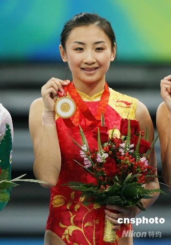 奧運(yùn)人物:何雯娜:冷門項(xiàng)目的“冷門”冠軍