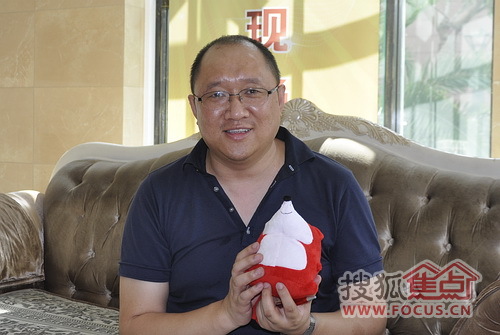 亞細亞陶瓷 市場部經(jīng)理 黃海利 亞細亞陶瓷 市場部經(jīng)理 黃海利