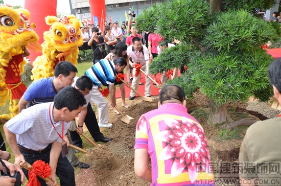 基業(yè)長(zhǎng)青 栽培輝煌—鷹牌陶瓷“基業(yè)長(zhǎng)青”奠基儀式