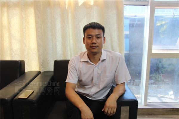 意利寶陶瓷大三區(qū)域經(jīng)理廖山崇