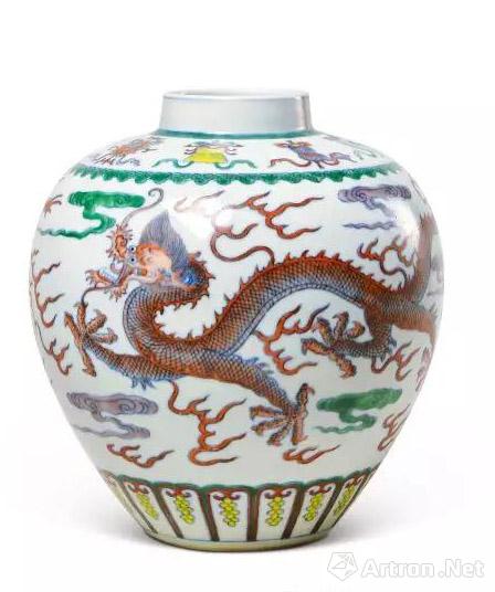 北京東正2016“重要中國(guó)陶瓷及工藝品專場(chǎng)”清官窯精品預(yù)覽